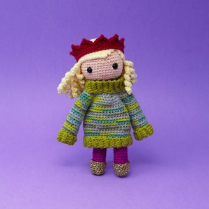 Christmas doll amigurumi crochet pattern