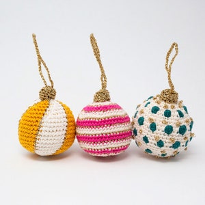 Trio of Baubles crochet pattern