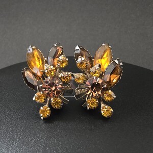 Vintage 1950s Rhinestone Clip on Earrings