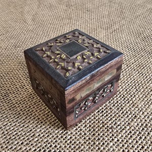 Vintage Wooden Jewelry Box