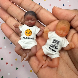 Mini Cute Sayings onesies for silicone baby Tiny Baby Clothes 2.5 inch dolls