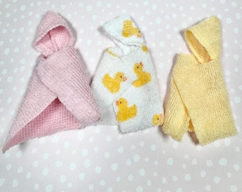 Mini Hooded Baby Towel: Handmade Doll Bathtime Props