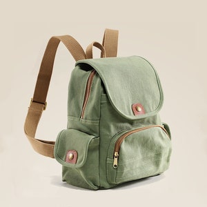 Vintage square backpack outlet