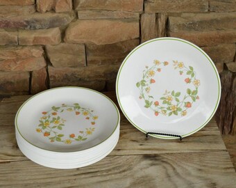 Corelle Strawberry Sundae/ Meadow/ Wildflower 8 1/2 Inch Serving Bowl Corelle Strawberry Sundae/ Meadow/ Wildflower 8 1/2 Inch Serving Bowl