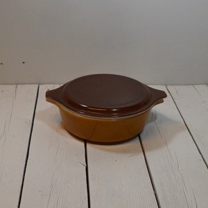 Vintage Pyrex Old Orchard Round Casserole #471