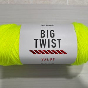BIG TWIST Value Safety Yellow yarn
