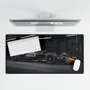 2025 Red Bull Racing RB21 F1 Schreibtischmatte | Red Bull Schreibtischunterlage | F1 Mauspad | RedBull | Formel 1 Merch | Auto-Enthusiast