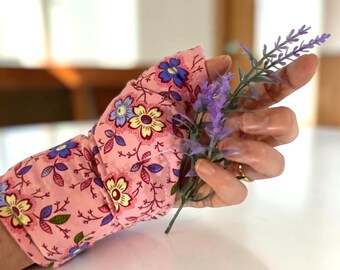 Adjustable Thumb Wrist and Hand Brace, Microwave Heat or Cold for Pain from Overuse Repetitive Motion