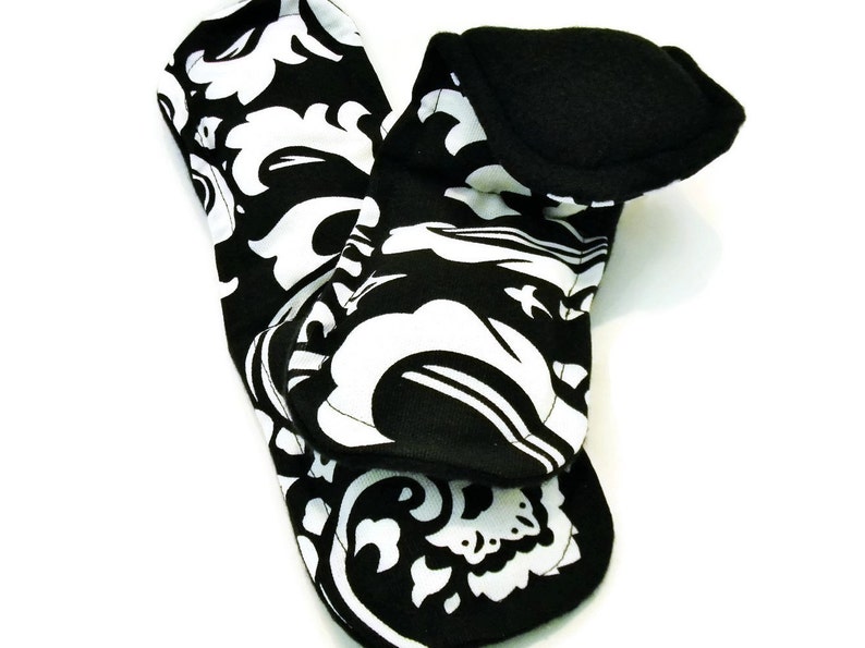 Microwave Foot Warmers, Heated Insoles for Socks Slippers, Heating Pad, black and white image 2