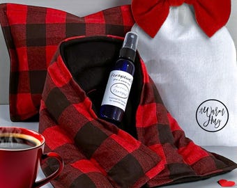 Valentine a Warm Hug Gift Set: Holiday Comfort Care Package, Cozy Heat Pads in Cotton Drawstring Bag with Bow, Relaxation Gift for Her Him