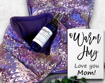 Mom Love Mothers Day Gift Set, Microwave Heat Pads or Cold Pack Kit, Personalized A Warm Hug Card with Lavender Spray