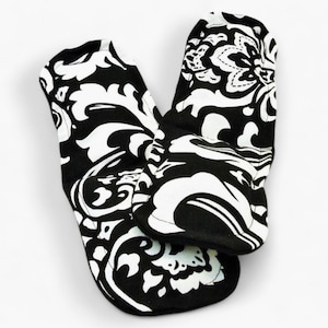 Microwave Foot Warmers, Heated Insoles for Socks Slippers, Heating Pad, black and white