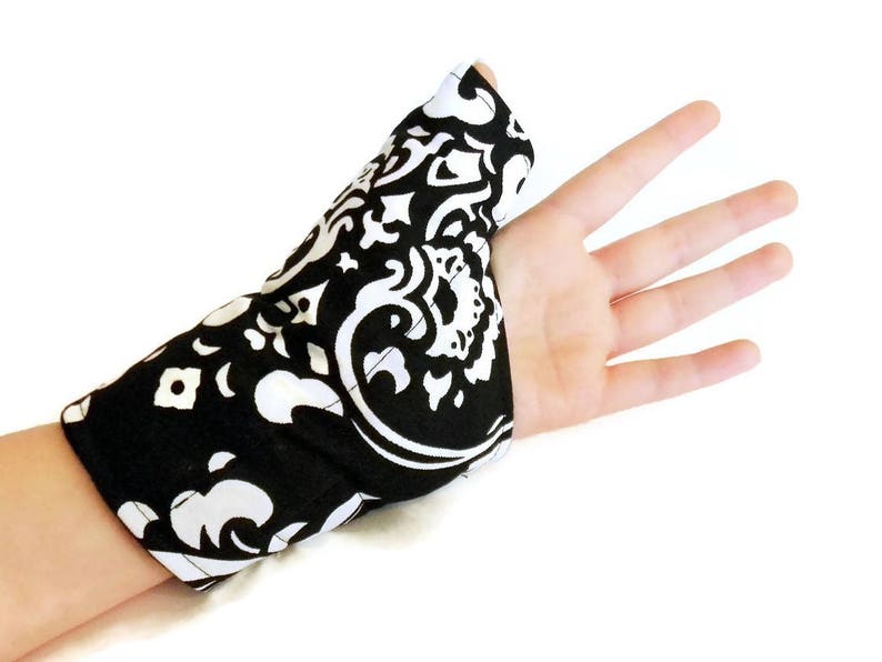 Wrist Thumb Wrap for Thumbs, Microwavable Heating Pad, Hot Cold Pack, Thumb Warmer, heat for carpal tunnel, tendonitis, green image 2