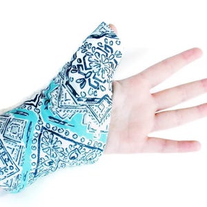 Microwave Heat Pack Cold Wrap for Thumb Wrist, Texting Gaming Typing, Comfort Wrap, Personal Accessories for Her, Tech Lover Geekery Gift image 3