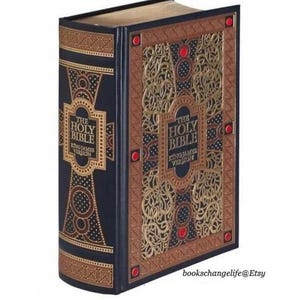 The HOLY BIBLE King James Version KJV Deluxe Illustrated Gustave Dore New Sealed Classic Book