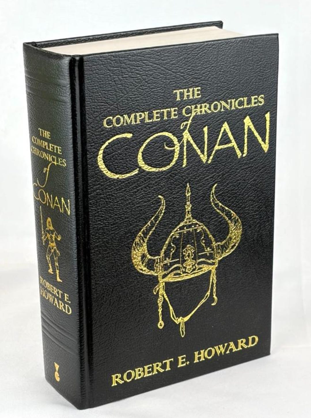 Complete Illustrated CHRONICLES OF CONAN by Robert E Howard