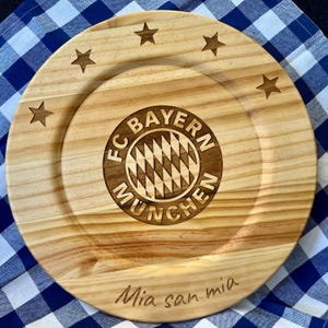 FC Bayern Munchen Championship 12-inch Wood Plate, &quot;Mia san Mia&quot;, Food Safe or Wall-Ready, Father&#39;s Day Gift, Soccer Fan