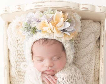 Floral Bear Bonnet: Knitted Newborn Photo Prop
