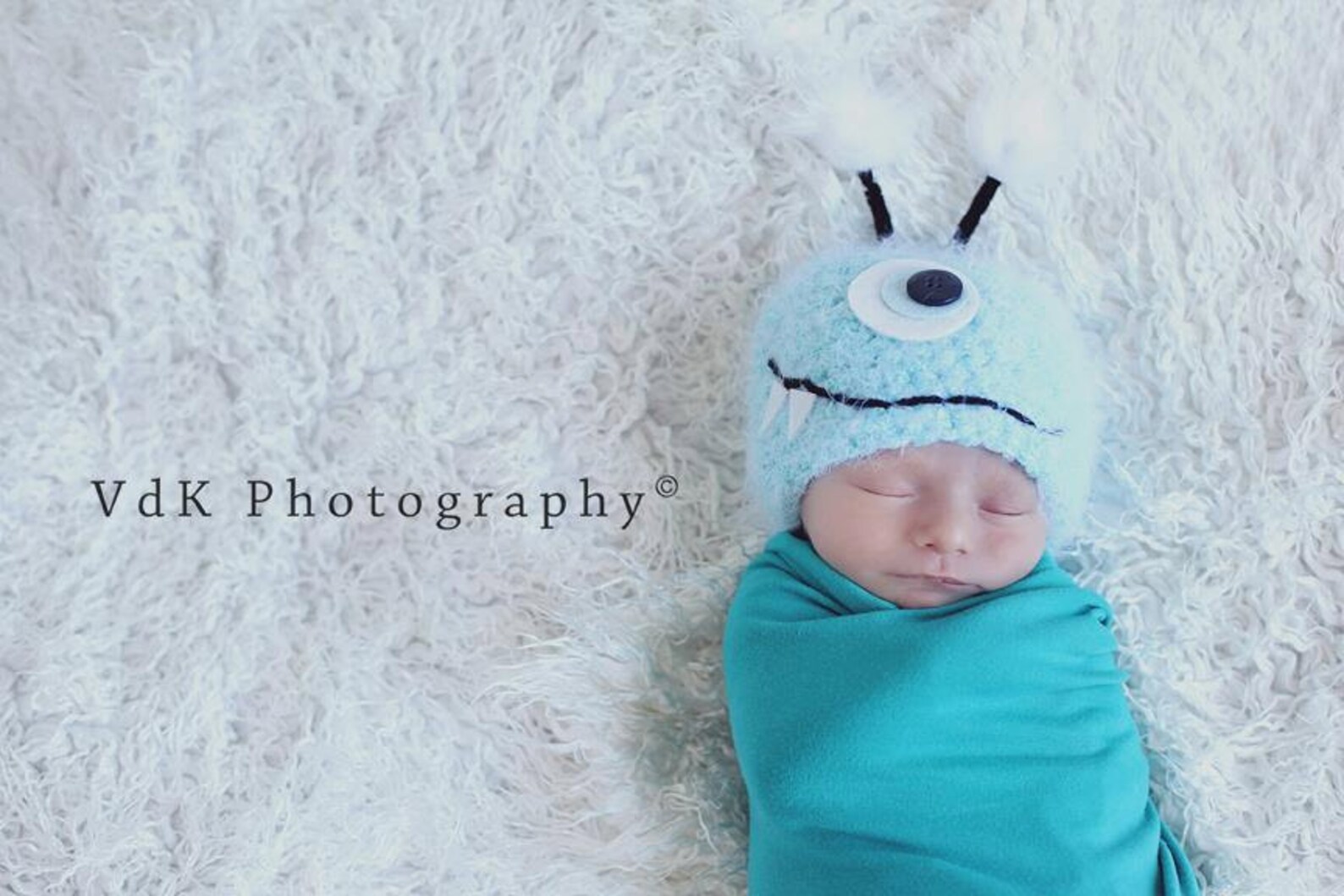 Baby Hat, Monster Hat, Blue Monster Newborn Baby Hat, Baby Photo Prop