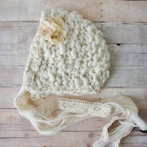 Maglia Baby cofano, cappello neonato, bambino foto Prop, puntelli foto neonato, bambino cappello, maglia bambino cappello in avorio Handspun filato