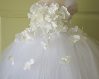 Flower girl dress Ivory White Dress, Ivory White tutu dress, flower top, hydrangea top, toddler tutu dress Cascading flowers