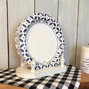 Farmhouse Cottage Style Paper Plate Holder Wooden Caddy with Spindle Finial Details and a Handle at the Back