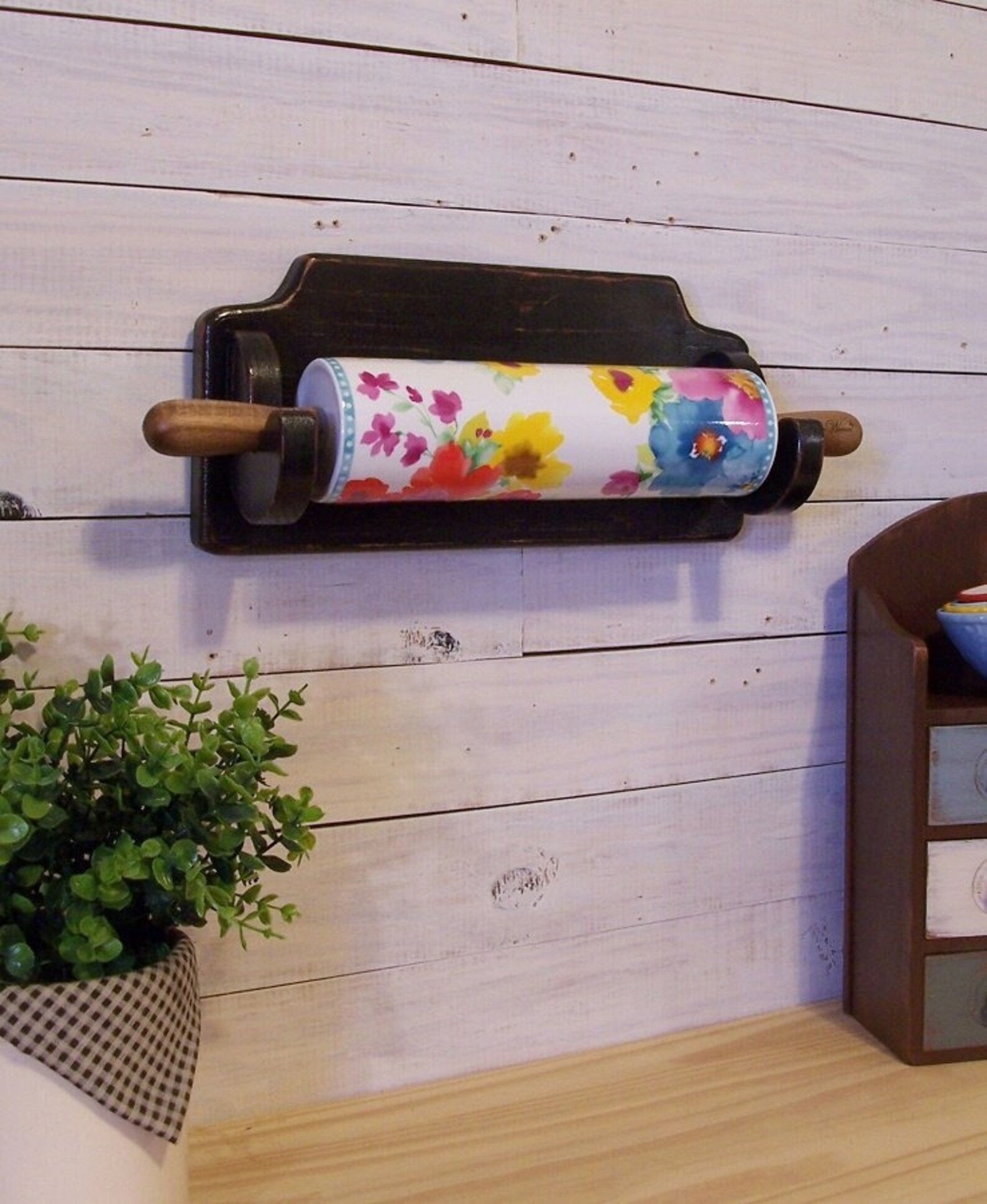 Horizontal Rolling Pin Display Rack for Pioneer Woman or Vintage Pins ...