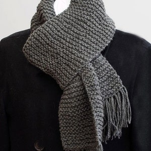 Classic Men&#39;s Hand Knit Winter Scarf, Unisex Scarf