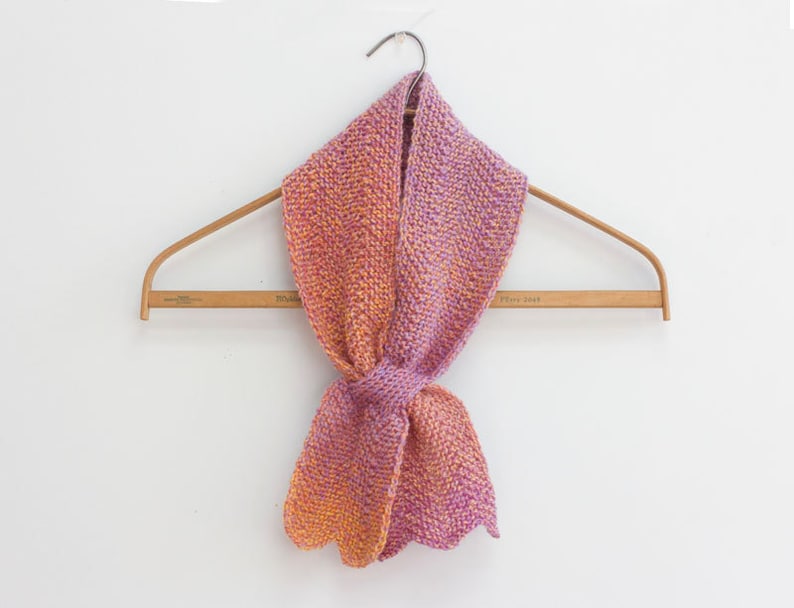 Knitting Pattern for Chevron Keyhole Scarf, Instant Download, Stay in Place Scarf PDF Patterm, Self Tying Scarf image 5