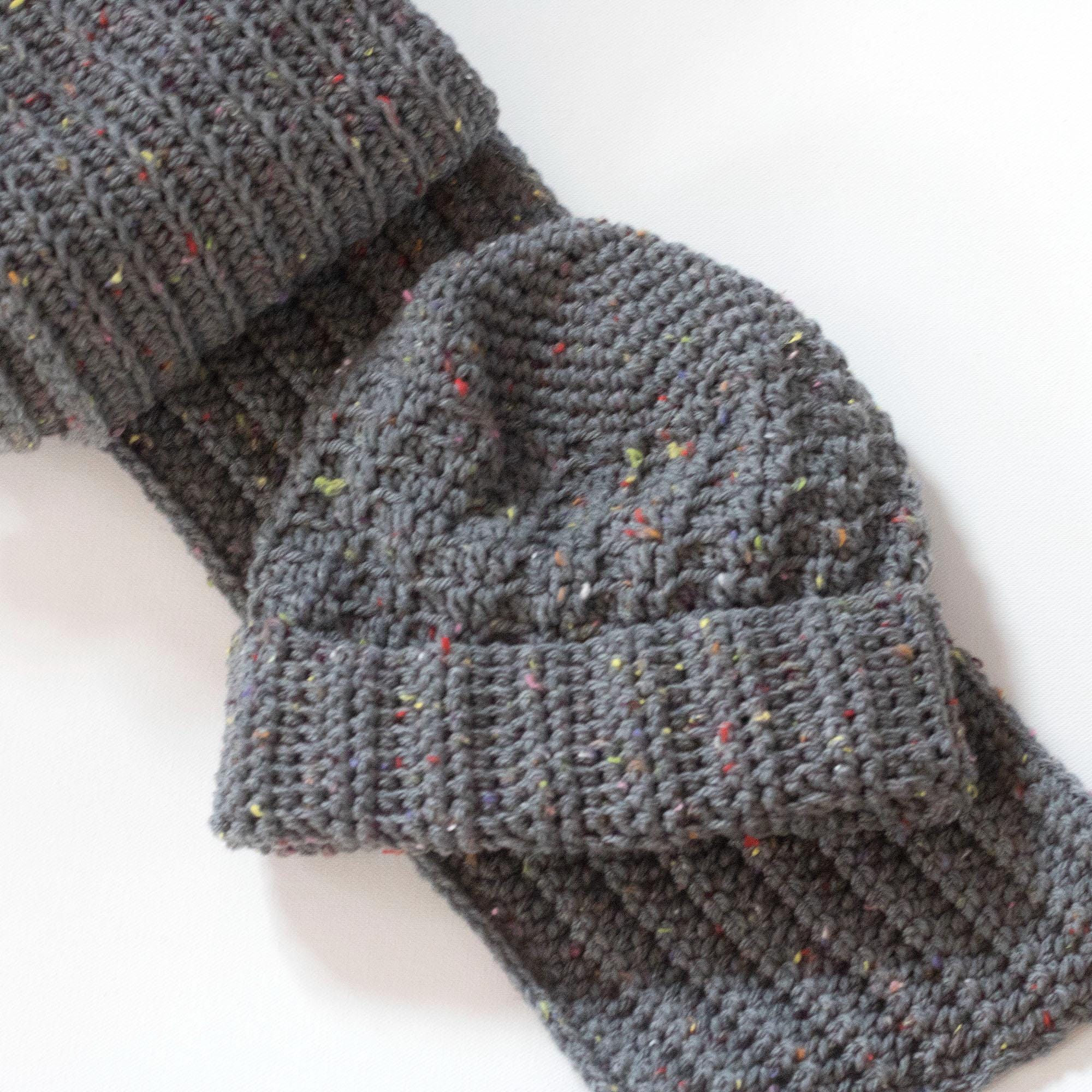 Womens Winter Hat and Scarf Set in Reversible Soft Warm Gray Tweed Speckled Knit Men main image 2