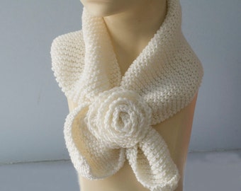 Knit Keyhole Scarf with Flower, Chose Color, Knitted Neck Warmer, Flower Scarf, Flower Neckwarmer