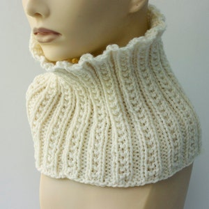 Knit Cowl, Neck Scarf, Chose Color,  Neck Warmer, Neckwarmer
