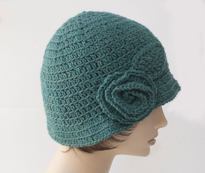 Flapper Cloche Hat Crochet Pattern, Flower and Leaf Hat Pattern, Instant Download, PDF Pattern image 3