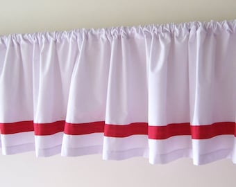 Valance with Choice of Trim Color