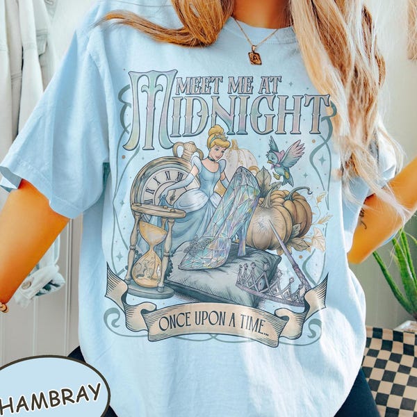 Retro Disney kasteel Assepoester koets flirt boog comfort kleuren shirt, Meet Me at Midnight bloemen grafisch shirt, Disney prinses shirt