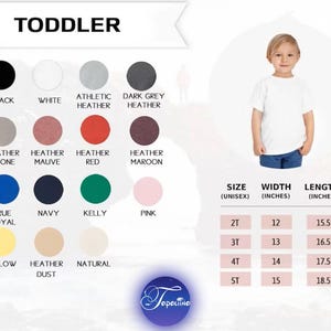 K&ouml;nnte beinhalten: Ein wei&szlig;es T-Shirt f&uuml;r Kleinkinder mit Gr&ouml;&szlig;en- und Farboptionen. Die Farboptionen umfassen Schwarz, Wei&szlig;, Athletic Heather, Dark Grey Heather, Heather Stone, Heather Mauve, Heather Red, Heather Maroon, True Royal, Navy, Kelly, Pink, Yellow, Heather Dust und Natural.