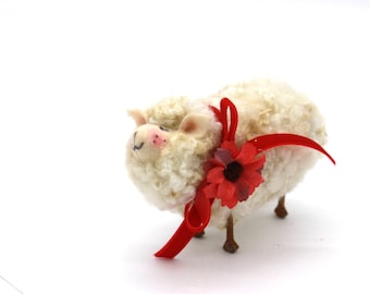 Needle Felted White Sheep – Handcrafted Farm Fiber Art #9794