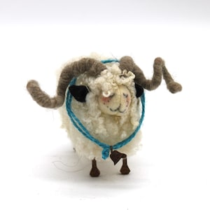 Sheep/ Farmhouse Decor/ White Sheep/Tiered Tray/ Prim Needle Felted Sheep #6967