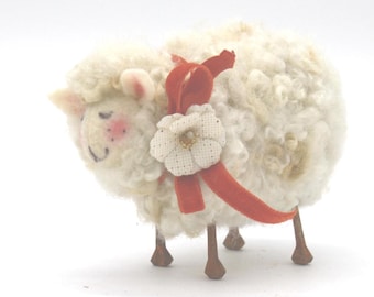 Needle Felted White Sheep – Handcrafted Farm Fiber Art 9804