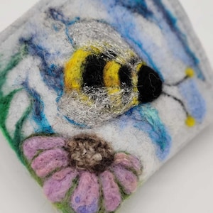 Felted Coin Purse, Bee Wallet Needle Felted Bee