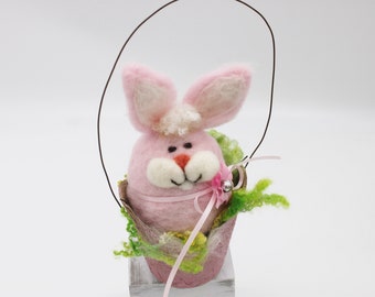 Needle Felted Chick or Bunny/ Farmhouse, Tiered tray/ Spring Décor #7094