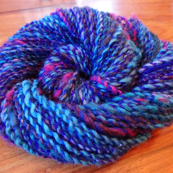 Feliz Bluebird 70 yardas de merino, seda, shetland y fuego-estrella