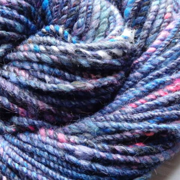 Lana merino hilada a mano de Jennifleur y wensleydale, 105 yardas