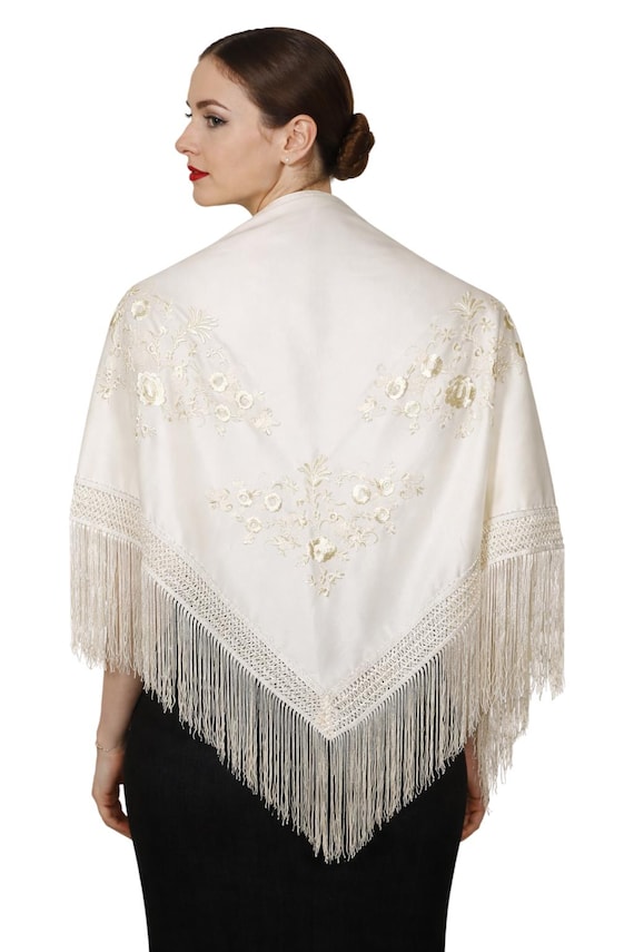 Plain Beige Spanish Shawl / Shawl