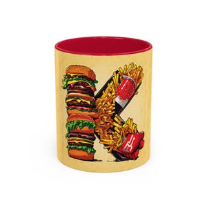 Divertida taza de café y té con la letra inicial K para amantes de la comida rápida, hamburguesas, hamburguesas con queso, papas fritas, perritos calientes y bebidas, regalo personalizado para ella o para él.