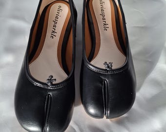 Handmade Black Leather Tabi Flats: Vintage Split Toe Ballet Shoes