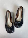 Handmade Black Leather Tabi Flats: Vintage Split Toe Ballet Shoes product logo