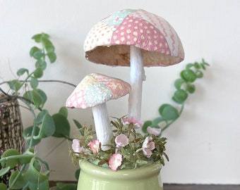 Collection de champignons, décoration inspirée de la courtepointe en patchwork, décoration d'intérieur pour le printemps, art fait main dans les bois, originaux Okubo, cadeau champignon pour maman