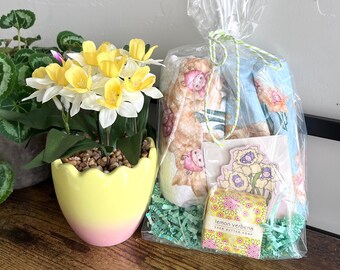 Hand towel, face cloth, soap and note card Gift Pack. Spring floral design for gift giving, Waffle towel, Bathroom towel and washcloth