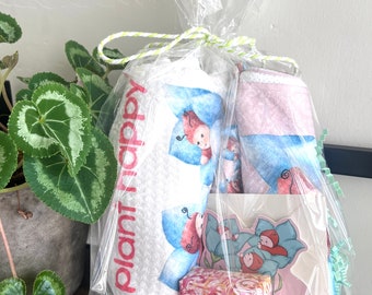 Hand towel, face cloth, soap and note card Gift Pack. Spring floral design for gift giving, Waffle towel, Bathroom towel and washcloth